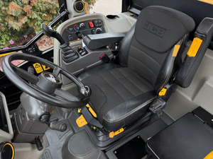 Chargeuse sur pneus télescopique JCB TM320S d'occasion, 150 CV, chargeuse articulée, capacité de levage de 3200 kg, à vendre - Product Image 6