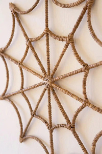 Decoración de pared de tela de araña de jacinto hecha a mano para decoración espeluznante de Halloween, con material de mimbre natural de Vietnam - Product Image 2