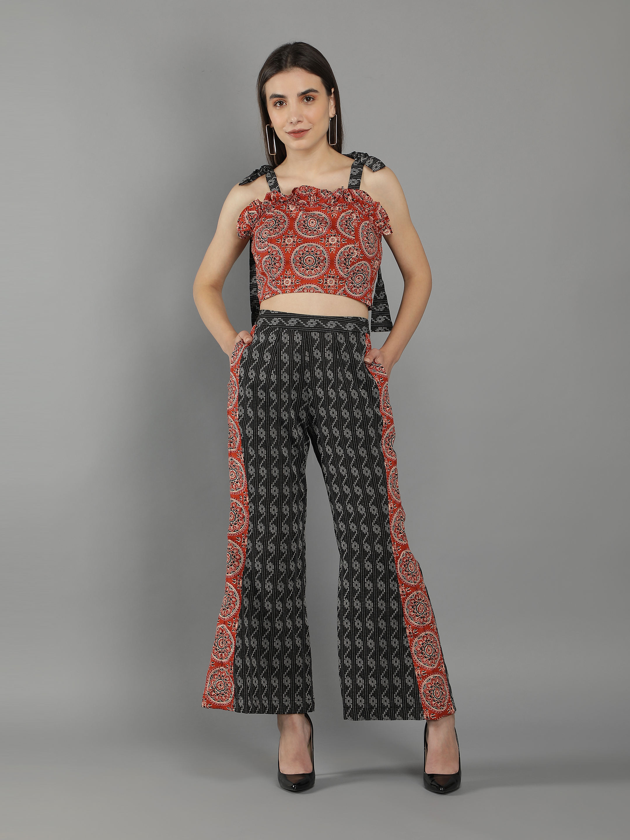 ความงามสีดำสีส้มไหม้