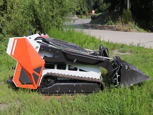 Mini-chargeuse compacte sur pneus avec système d'attache rapide compatible avec les accessoires godet, fourche, tarière <span class=keywords><strong>et</strong></span> grappin - Product Image 2