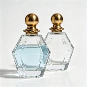 ขวดน้ำหอมดีไซน์หรูทรงเหลี่ยม 100 มล. EDP EDT ติดทนนาน 12 ชม. หัวฉีดแบบสเปรย์ ฝาเกลียว คอขวดสแตนเลส ฉลากแก้ว พิมพ์ลายด้วยความร้อน - Product Image 4