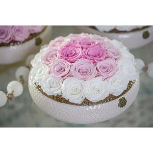 Soho Classic Preserved Roses Arrangement Eternal Roses for Valentine's Day Mother's Day Natural Fresh Roses for Decorative Gift - Product Image 2