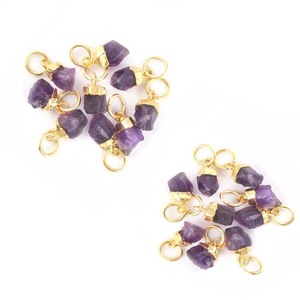 Améthyste Argent Sterling 925 Or Galvanoplastie Pierre Brute Charm Pierre de Naissance Pendentif Charm Bijoux pour Femmes, Fait Main Dainty - Product Image 1