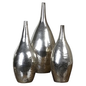 Pot de fleur de luxe en aluminium coulé de conception moderne de haute qualité fait à la main personnalisé forme Unique Vase à fleur en métal dessus de sol - Product Image 1