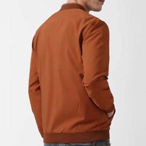 Chaqueta Bomber para Hombre al por Mayor, Estilo Urbano, Personalizada OEM, de Lona Impermeable, Cuello Alto, Logotipo Frontal, Talla Grande para Adultos - Product Image 6