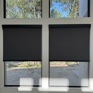 Motorisierte Solarbetriebene Rollos mit Eleganter Ober- und Unterschiene für Umweltfreundliche Räume - Product Image 1
