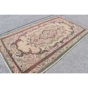 Grand tapis turc de 5,7 x 9,7 pieds, tapis vintage à motifs floraux bruns - Product Image 2
