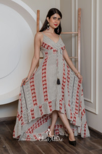 Robe Maxi Bohème d'été unique pour femme Exotic Pure Silk Halter Neck Flair Floral Assorted Geometric Print XL Sleeveless Design - Product Image 2