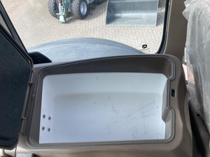 Tracteur agricole John Deere 6-R230 - Product Image 2