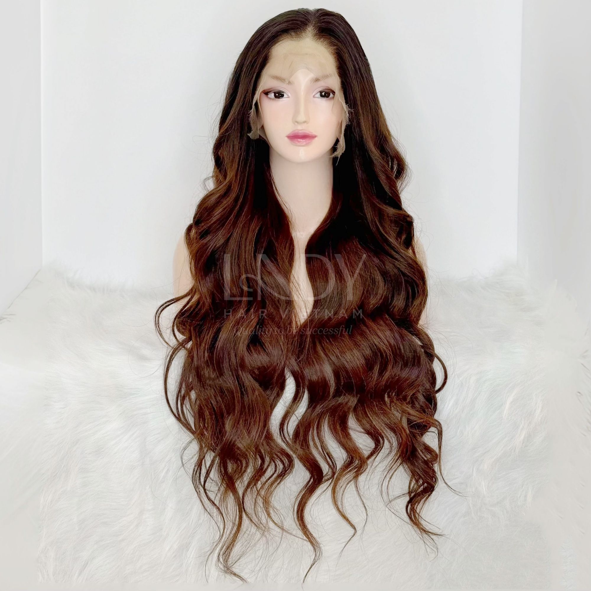 สีน้ำตาล