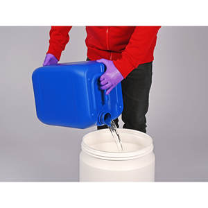 Burkle GmbH, bidon en HDPE de haute qualité, design durable, équipement de transport et de stockage - Product Image 1