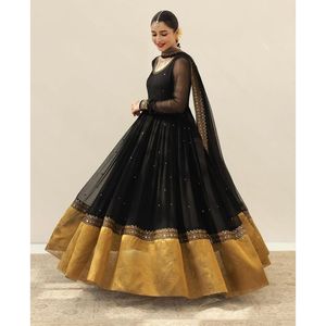 Elegante Vestido Largo Negro de Manga Larga con Silueta de Vestido de Gala, Compra en Línea - Product Image 1