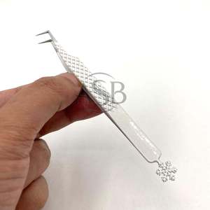 Pince à épiler en acier inoxydable à pointe fine en fibre, logo personnalisé, impression, outil de beauté, 90 degrés, blanc flocon de neige, OEM - Product Image 4