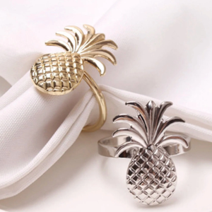 Élégant argent et or poli ananas ronds de serviette accessoires de table en métal faits à la main pour les banquets de mariage et les fêtes d'anniversaire - Product Image 1