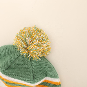 Gorro de Invierno con Logotipo Personalizado, 100% Acrílico, Estampado Digital, Diseño de Personajes/Estampado a Cuadros, Gorro con Vuelta y Pompón, Deportivo, Unisex, para Adultos - Product Image 2