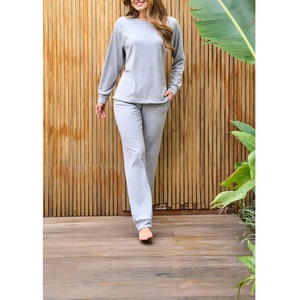 Traje de dos piezas tejido para mujer Cuello redondo Manga larga Split Top Pantalones largos Suéter Conjuntos de dos piezas Exportación del proveedor BD - Product Image 5