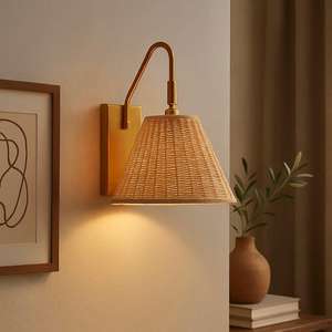 Élégant pendentif suspendu en bambou fabriqué à la main pour l'intérieur-Ajoute une valeur esthétique et une ambiance spatiale - Product Image 1