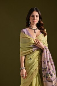 Sari traditionnel en coton Muga doux de qualité supérieure, design coloré classique, look élégant, léger, avec pièce de chemisier, de SIE - Product Image 3