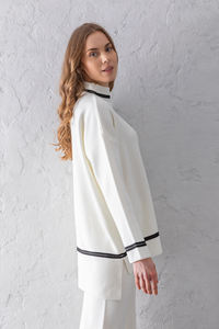 Tricots rayés pour femmes Sports deux pièces pull et pantalon surdimensionné à manches longues ensemble élégant pour le yoga et la marche quotidiens - Product Image 3