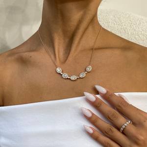 Élégant collier en or massif 14 carats avec diamants cultivés en laboratoire certifié 4.89 Ct IGI VVS Bijoux fins de qualité supérieure pour mariage à un prix inférieur - Product Image 5