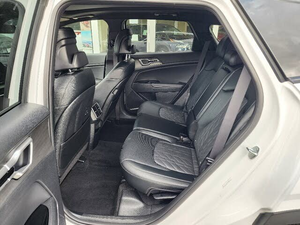 2024 K-i-a S-p-o-r-t-a-g-e X-Line AWD bajo kilometraje y precio asequible en stock Listo para envío - Product Image 6