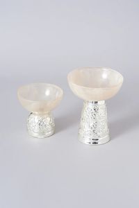 Cuenco de resina decorativo de lujo hecho a mano para cocina y Mesa de la mejor calidad con base de metal en relieve para fiesta de boda - Product Image 3