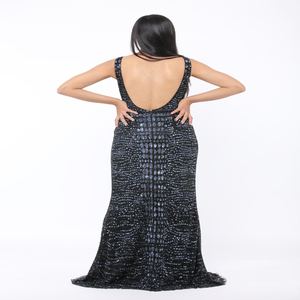 Vestido de Noche de Diseñador para Mujer, Vestido Largo de Diseño, Vestido Formal para Fiestas, Bodas, Galas y Ocasiones Especiales, de la India - Product Image 4