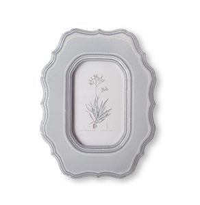 Cadre photo rustique en bois charmant, idéal pour rehausser les espaces intérieurs chaleureux et confortables avec de belles photos présentées. - Product Image 4