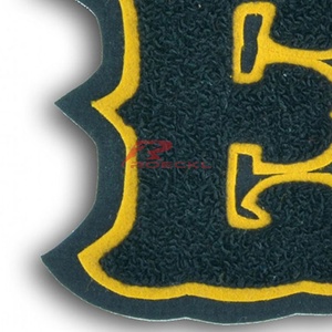 Meilleurs accessoires vestimentaires personnalisés Nouveau design Écussons de broderie en chenille Écussons de broderie en chenille en vente - Product Image 4