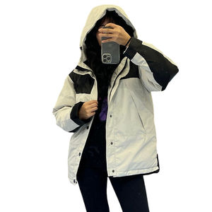 Chaqueta Cortavientos Ligera de Moda Urbana, Chaqueta Impermeable, Transpirable, Resistente al Viento y Duradera de Primera Calidad - Product Image 4