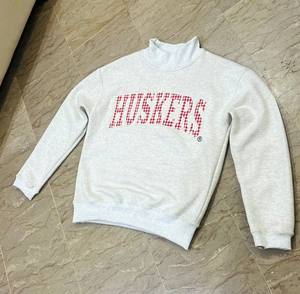 Sudadera Personalizada con Cuello Alto, Sudadera con Cuello Alto, Sudadera con Estampado y Bordado para Mujer y Hombre, de Algodón de Alta Calidad - Product Image 4