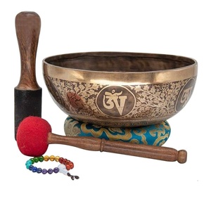 Cuenco curativo hecho a mano de calidad superior Cuenco grande de meditación de metal de latón del Himalaya martillado. - Product Image 2