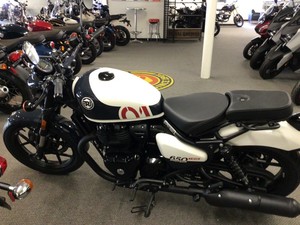 650ปืนลูกซองรอยัล2025 -2026 648cc ใหม่มอเตอร์ไซค์4จังหวะแบบอินไลน์2พร้อมส่งออกทั่วโลก - Product Image 5