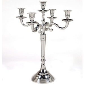 Candelabro Alto de Aluminio con Acabado Plateado, Portavelas de 5 Brazos, Hecho a Mano, Ecológico, Centro de Mesa para Bodas y Hogar - Product Image 4