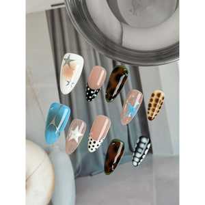 Starlit Mix Muse Press-On Nail Art : Design Chic Starlit et Mystérieux pour l'Amélioration des Ongles - Product Image 4