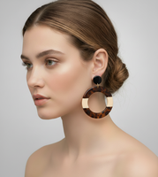 Boucles d'oreilles pendantes en résine tendance |   Boucles d'oreilles rondes légères |   Boucles d'oreilles en acrylique style écaille de tortue bicolore pour femmes