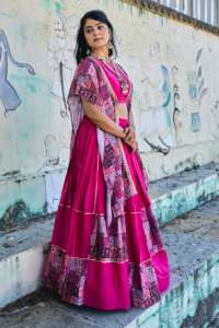Traje Lehenga de trabajo con bordado pesado de último diseñador para mujer, ropa india de estilo tradicional para bodas y festivales - Product Image 5