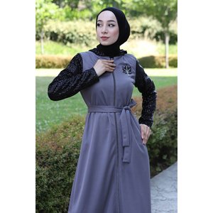 Manteaux, vestes et trench-coats élégants et détaillés, Abaya raffinée - Product Image 2