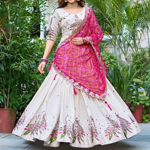Conjunto de Lehenga Choli de Rayón de Seda Premium para Mujer, con Estampado Digital y Dupatta Bandhani, para Fiestas y Bodas, de Unity Luxure - Product Image 1