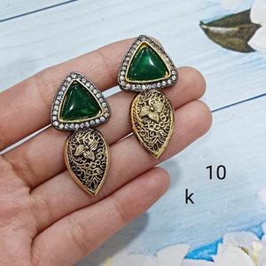 Traditional Kundan <b>Jhumka</b> <b>Earrings</b> for Women with Pearl and Meenakari Detailing Available at Affordable Price from India - Product Image 2