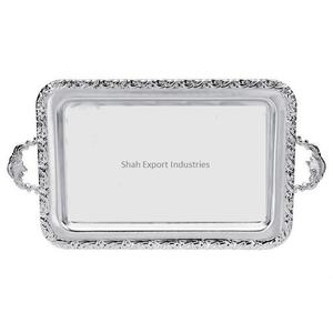 Bandeja de servicio de metal plateado Premium Forma rectangular con asa para servir aperitivos en el hogar y en el Hotel - Product Image 1