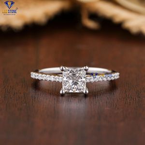 1,21 TDW Princess & Round Brilliant Cut Diamond Ring 18K Oro Blanco | Pave Setting | Cvd/Hpht Diamond Lab Stone - Product Image 1