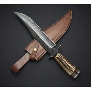 Couteau Bowie de camping en acier Damas fait main sur mesure à prix compétitif avec manche en corne. - Product Image 6
