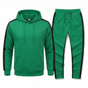 Ensemble de survêtement de sport pour homme, de haute qualité, avec sweat-shirt à capuche formel, pantalon de jogging imprimé pour l'été, idéal pour le fitness et le sport - Product Image 1
