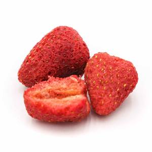 Vente de gros Fraises biologiques lyophilisées Fraises séchées croquantes Collation saine aux fruits - Product Image 1