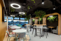 Oem Lampe d'éclairage d'intérieur de conception personnalisée Bande de Led articulable Suspension suspendue au plafond pour bureau Lampe à latte en aluminium