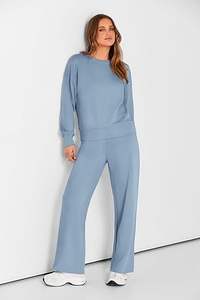 Femmes hiver Streetwear survêtement deux pièces couleur unie sweat à capuche pantalon ensemble taille élastique pantalon court de haute qualité - Product Image 6