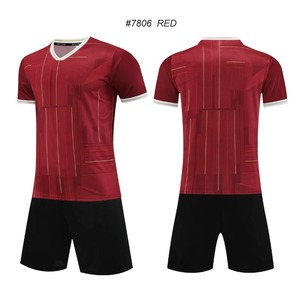 OEM en stock maillot de football formation uniforme de football nom impression coupe automatisée vêtements de sport pour les équipes vêtements fabriqués - Product Image 1