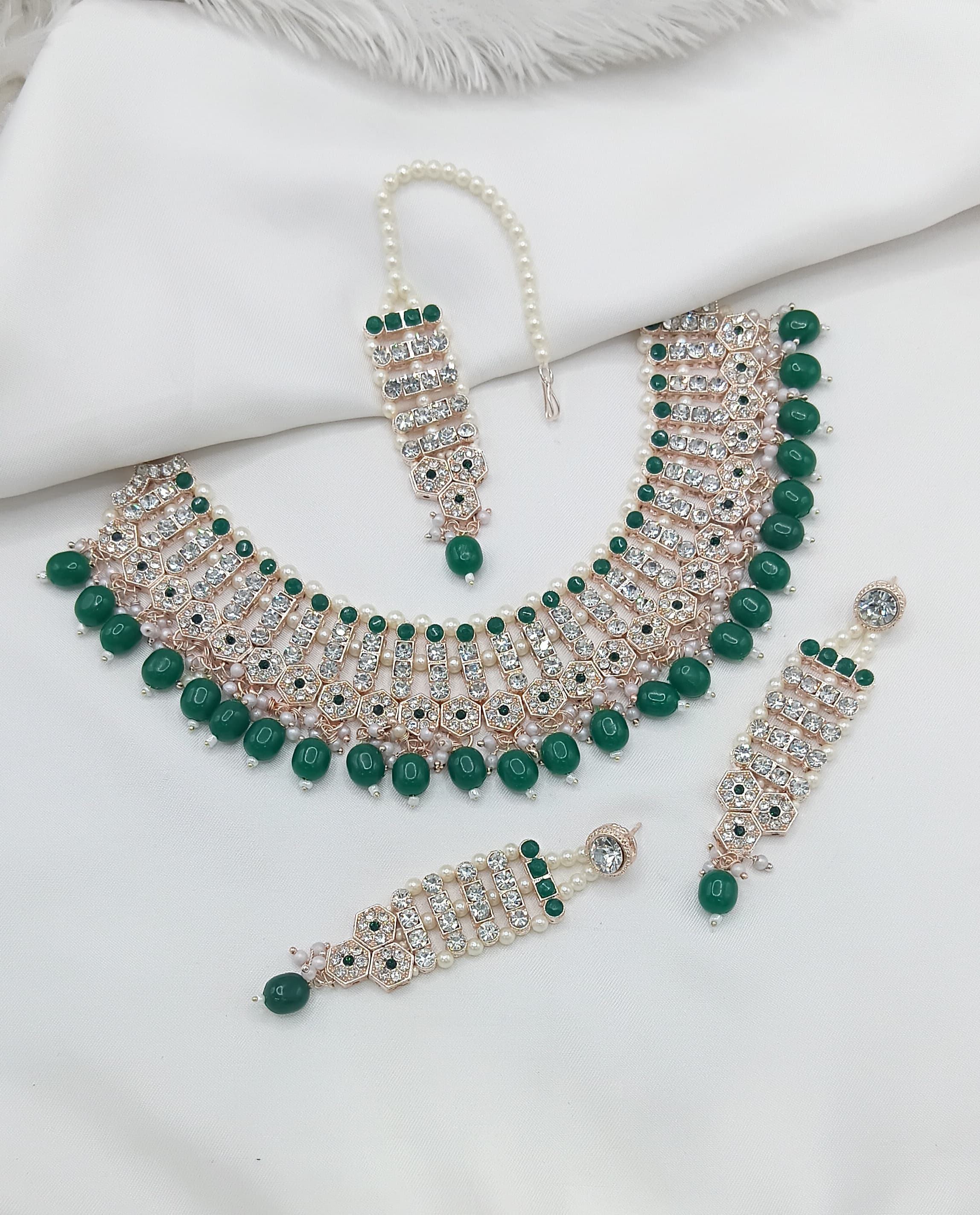 สีเขียว