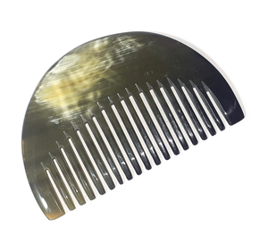 Peine de cuerno de buey Bolsillo antiestático Aspecto clásico Edad media Peine de cuerno de estilo compacto ecológico y pulido - Product Image 1